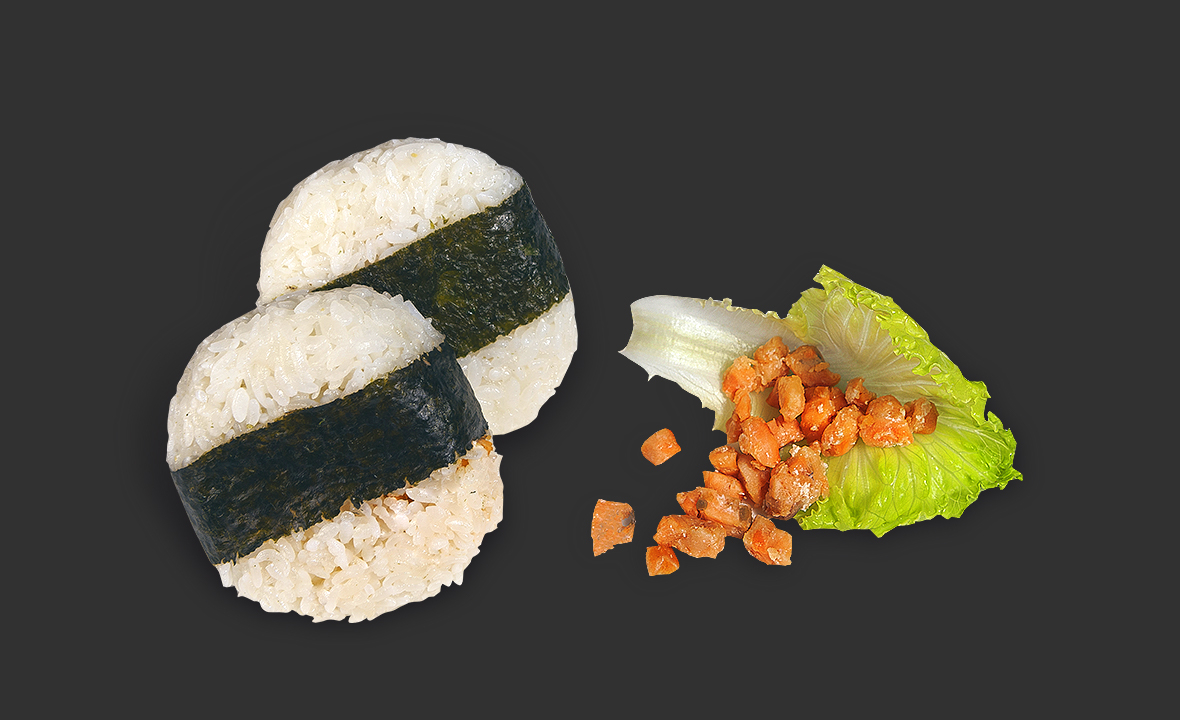  烟熏三文鱼饭团 